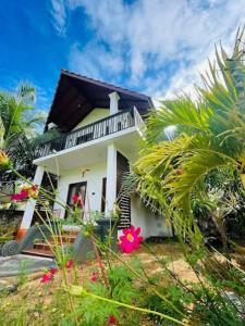 a view of the house from the garden at Four Points Resort - Anuradhapura in Anuradhapura