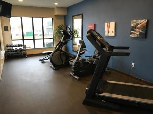 Palestra o centro fitness di Comfort Suites Plymouth near US-30