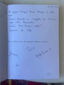 a letter from a friend to her husband in her handwriting at Joli studio climatisé au Port de Hyères - Proche Plages et Commerces - Linge de maison fourni in Hyères