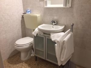 Vonios kambarys apgyvendinimo įstaigoje Affittacamere Euro