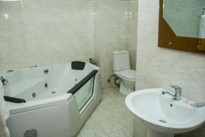 Vannituba majutusasutuses Mirage Hotel