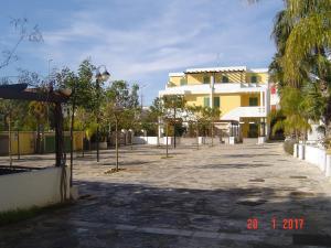 The building in which az apartmanhoteleket is located