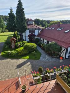 an aerial view of a house with a garden at Gościniec u Bernackich in Smołdzino