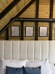 Giường trong phòng chung tại Chalet Renacer