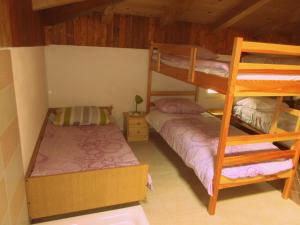 Lliteres en una habitació de Kamp Rut