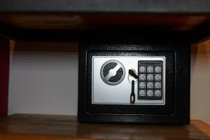 a small remote control sitting on top of a table at Fabiani Boutique Hotel Castle Gate in Krujë
