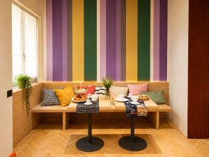 a room with a table with food on it at La casa sugli Archi in Salerno