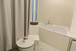 Kúpeľňa v ubytovaní Metronia Guest House