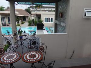Bazén v ubytování Thuan Resort nebo v jeho okolí