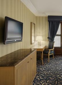 TV a/nebo společenská místnost v ubytování Makkah Hotel