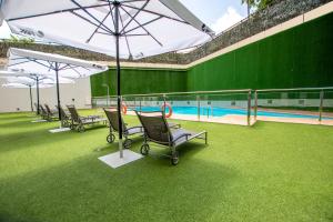 Piscina a Hotel Badajoz Center o a prop