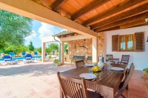 A patio or other outdoor area at Villa César