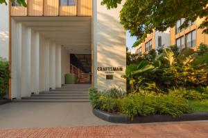 a view of the entrance to a building at Craftsman Bangkok in Bangkok +33 photos