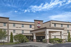 a rendering of the front of a hotel at Best Western Plus Brunswick Bath in Brunswick