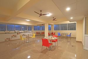 Galeriebild der Unterkunft Arra Grande Suites - Nearest Airport Hotels Bangalore in Devanhalli