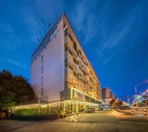 Bangunan di mana terletaknya hotel