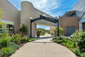 a walkway in front of a building at Radisson Hotel La Crosse in La Crosse