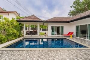 an image of a villa with a swimming pool at Chalong - 4 Bedroom Private Pool Villa - Phuket in Chalong