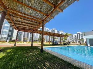 ACAPULCO CONDO- 2Br & Pool View 내부 또는 인근 수영장