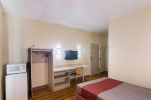 Postel nebo postele na pokoji v ubytování Motel 6-Terrell, TX