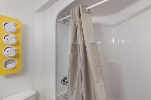 Koupelna v ubytování Motel 6-Terrell, TX