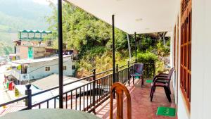 Balkon atau teras di Green View Guest Inn