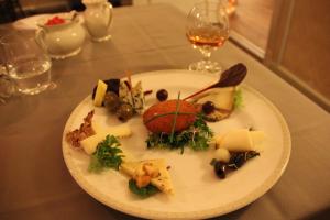 Cibo presso la locanda o nelle vicinanze