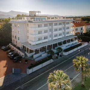 an overhead view of a hotel with a parking lot at Hotel Esplanade in Marina di Pietrasanta