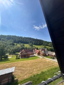 a view of a farm from the roof of a house at Apartament Hey Gron in Groń