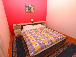 Posteľ alebo postele v izbe v ubytovaní Apartments Pula 926