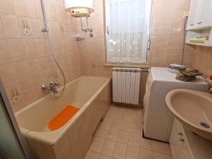 Kúpeľňa v ubytovaní Apartments Pula 926 + 22 fotografií