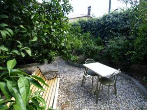 Vonkajšia záhrada v ubytovaní Apartments Biserka