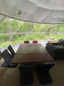 O zonă de relaxare la Le Dôme, nature, ressourcement et sauna