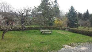 Vonkajšia záhrada v ubytovaní Modernes 3-Zimmer-Apartment nahe Graz