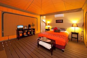 Gallery image of Squeakywindmill Boutique Tent B&B in Alice Springs