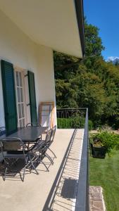 A balcony or terrace at Villa Dina