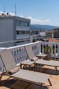 En balkong eller terrasse på Epavli Grace Hotel