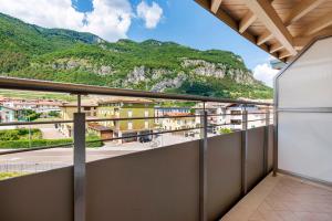 a balcony with a view of a mountain at Cameras Mori in Mori