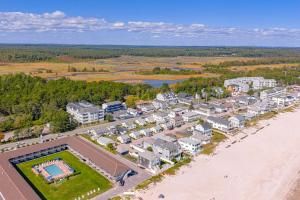 an aerial view of a resort on the beach at Little Miss Cottages - Studio in Old Orchard Beach