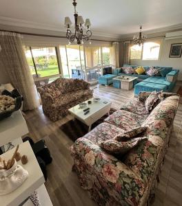 a living room with a couch and a table at Lavista 7 in Ain Sokhna