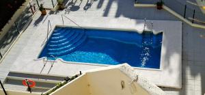 an overhead view of a large swimming pool at Casa de la Luz del Sol in Mojácar