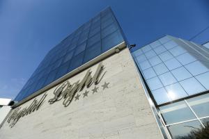 صورة لـ Hotel Crystal Light في نيشْ