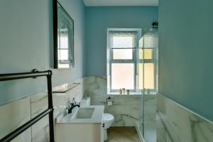 a bathroom with a sink and a toilet at Finest Retreats - 2 Haywood View in Grindleford Bridge +20 photos