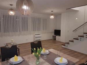 Posezení v ubytování PENTHOUSE Griemann 2 für max 4 Personen mit eigener großer Dachterrasse zum Relaxen!
