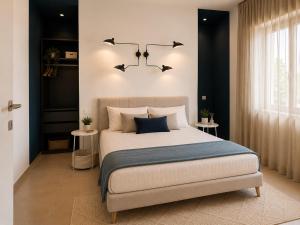 a bedroom with a bed with birds on the wall at Casa Pelagos in Brindisi