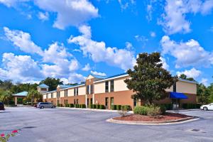 Foto da galeria de Econo Lodge Darien em Darien