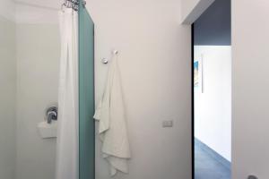 Koupelna v ubytování Pasitea + 49 fotografií