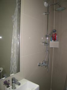 Ένα μπάνιο στο Apartment Lux