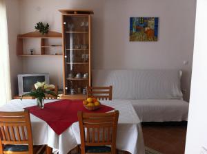 Gallery image of Apartments Mimoza in Slano