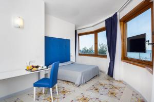 TV a/nebo společenská místnost v ubytování Hotel Sole Splendid